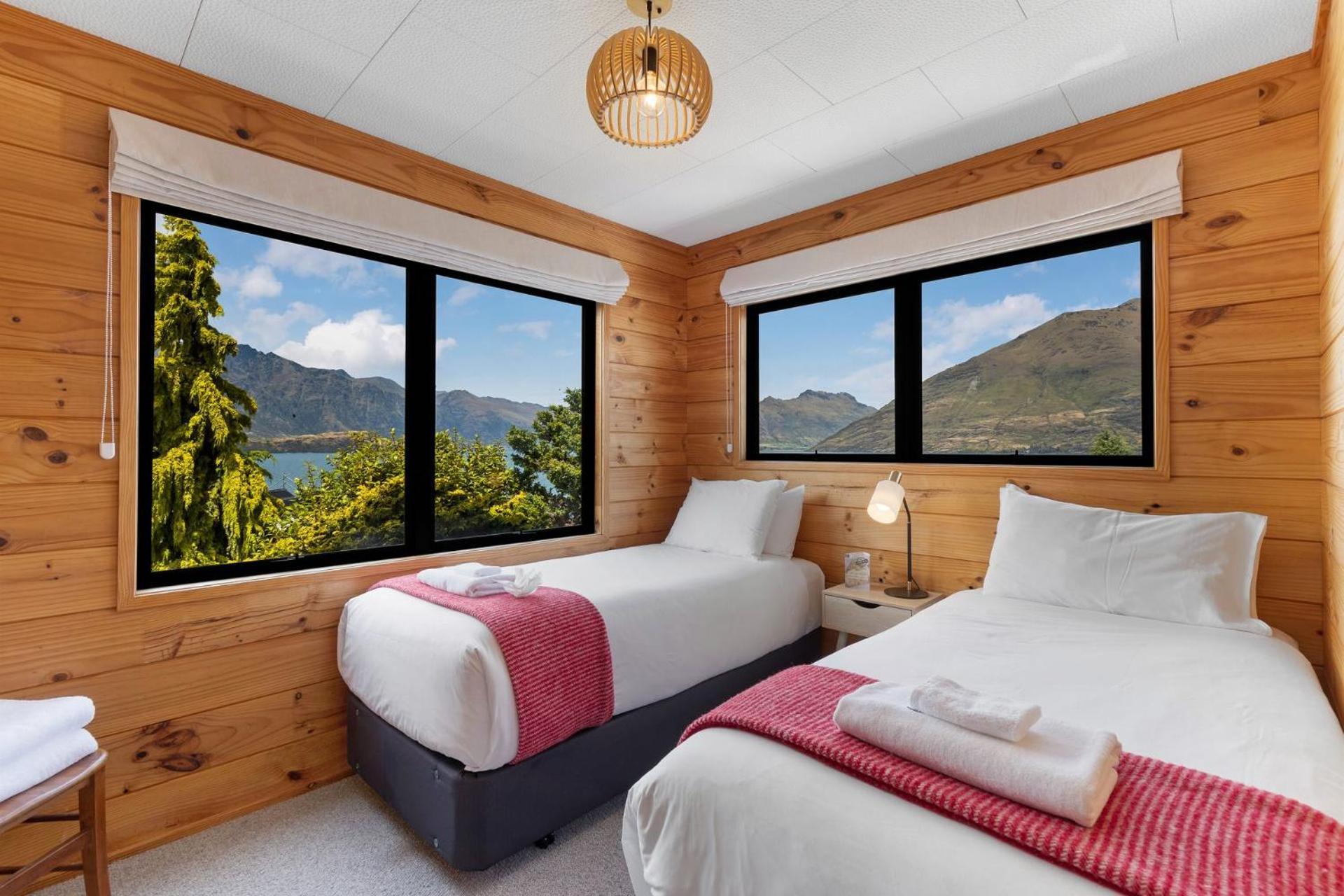 Villa Tranquil Heights Queenstown Exterior foto